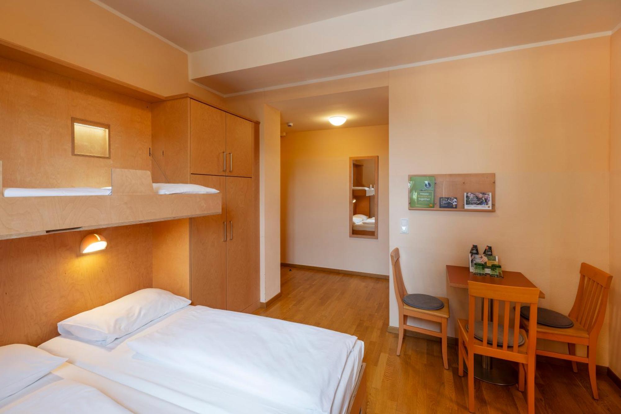 Jufa Hotel Kaprun - Summercard Included ภายนอก รูปภาพ
